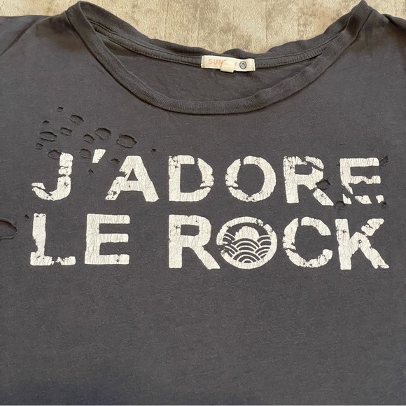 Sundry J’Adore Le Rock Distressed Tank Medium - Picture 3 of 6